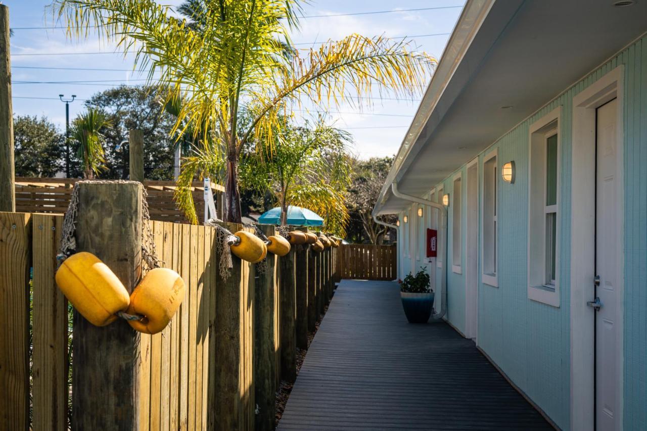 Salt Air Inn & Suites Atlantic Beach Extérieur photo